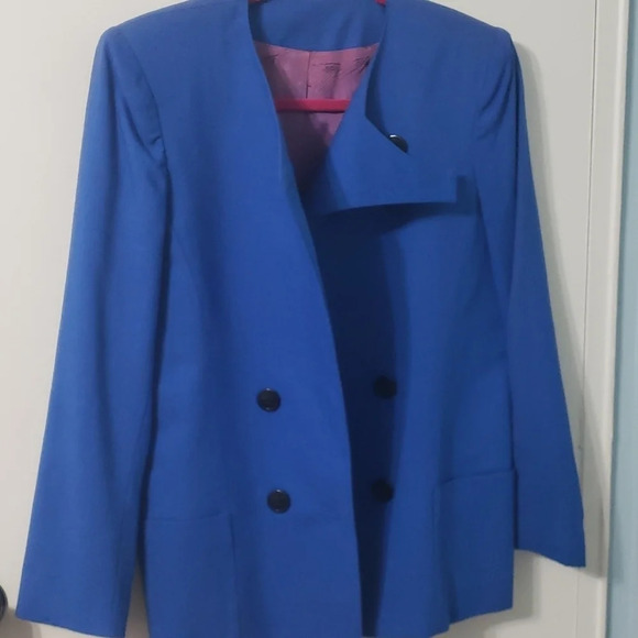 Vintage Blue Blazer - Picture 12 of 13